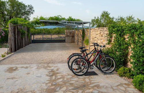 Cozy country home with heated outdoor pool - Photo 17