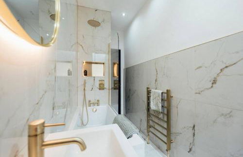 Sea View, 2 Bed Apartment, Central Largs - Foto 34