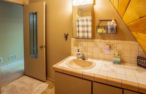 Furnished Deck and Fire Pit Happy Jack Cabin - Foto 19