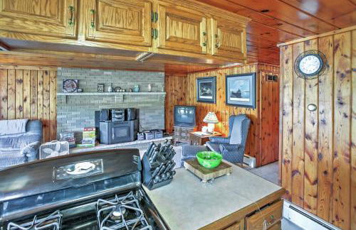 2 Mi to Boat Ramp! Family Cabin on Long Lake - Foto 11