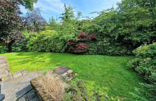 Free Parking Home In Gatley by City SuperHost - Photo 13