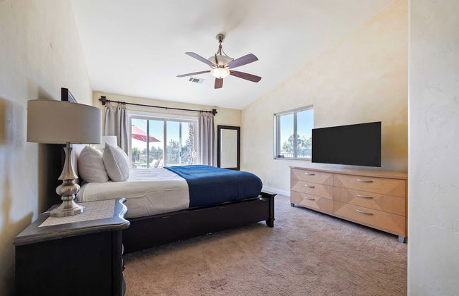 Chardonnay Charm by Avantstay Luxe Group Retreat w/ Pool Mins to Wineries - Foto 20