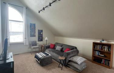 Hillside Haven Hot Tub & Stunning Mountain View - Foto 25