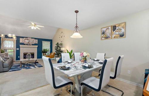 Beautiful Townhome, 11 minutes to Downtown, KCMO. - Foto 18