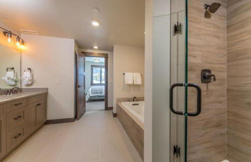 Mountain Lake Condo - Unit 102B - Foto 17