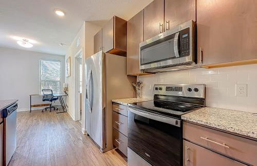 XL 1BR 2-King Beds Near Mayo Pool Gym Workspace - Foto 32