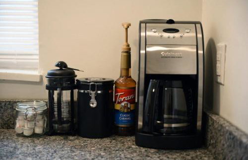 HostWise Stays - Butler St - Private Entrance on Ground Floor - Lower Lawrenceville - Foto 7