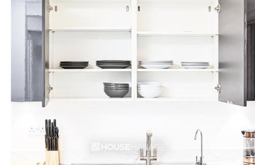 Modern Beautiful 5 bed -Sleeps 13 - Free Parking - Foto 12