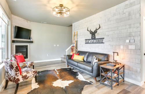 Spacious, Rustic Spearfish Home Walk to Downtown! - Foto 3