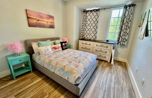 Vacay Vibes-2 Pools, Pickleball, Coffee Bar, 2 Jacuzzis, Food Truck - Foto 8