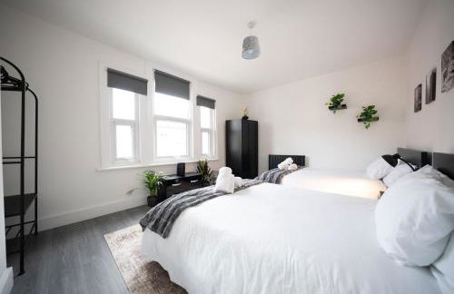 3BR Home Gem - sleeps 9 - Netflix - Near O2 & Greenwich Park - Foto 40