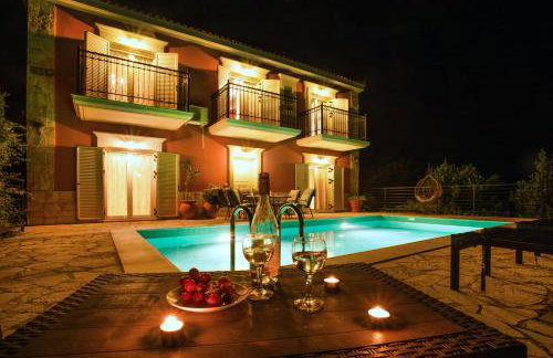 Villa Mandola in Tzamarelata - Foto 3