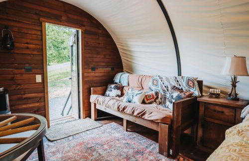 Heated & AC Full Bathroom Covered Wagon - Foto 19