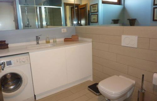 Hermitage mimosa - Photo 9