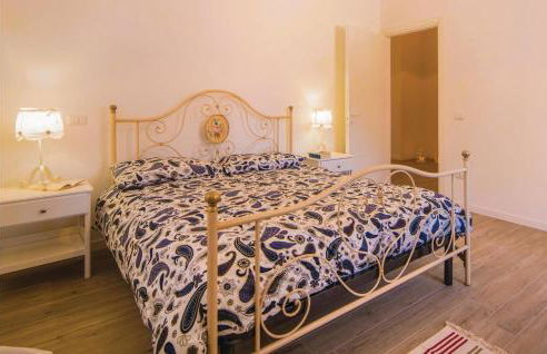 Gorgeous Apartment In Valnogaredo Pd - Foto 4