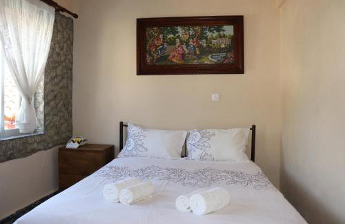 Mary's house - Photo 19