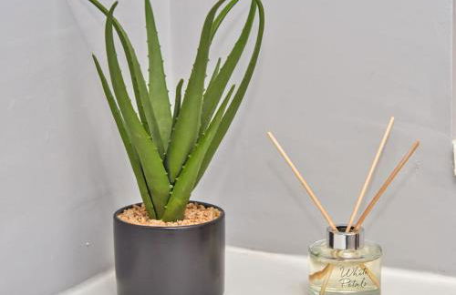 *Sleeps 9* Modern, 4 Bed House, Birmingham - Photo 28