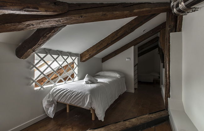 Design District Apartment R&R - Photo 2