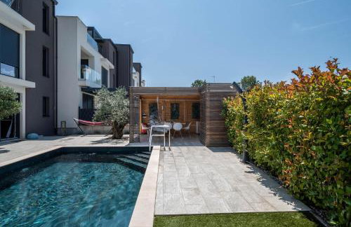 NoaMio Homestay with Heated Swimming Pool & Sauna - Photo 4