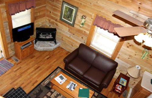 Rustic Cabin Rental in the Forest near Charleston, West Virginia - Foto 2