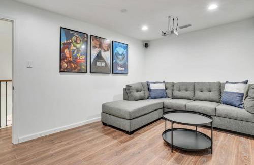 Modern Rustic Oasis Games Cinema UTD Plano Frisco - Photo 15