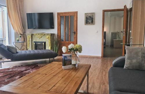 Golden GaPa Central Large Family Apartment 24 - Foto 1