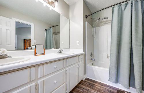 Lakefront Milledgeville Home with Private Dock! - Foto 25