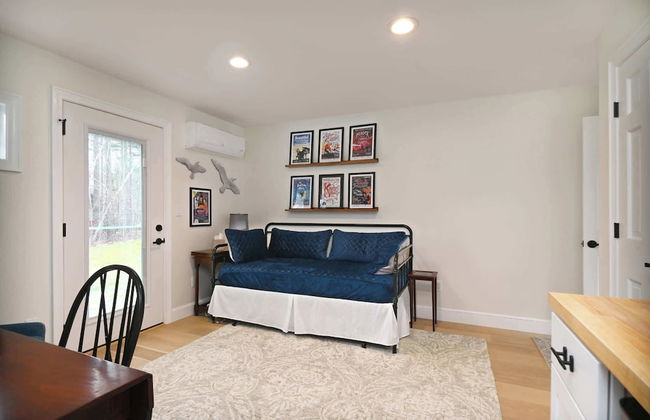 Playhouse Family Escape for 4! - Photo 23