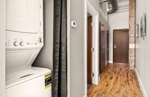 The Urban Loft - Stylish Industrial Living - Foto 18