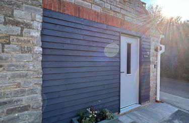 The Banditry, Glastonbury - Photo 15