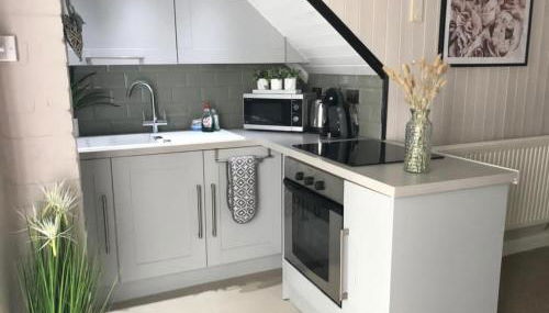 Cottage - Sleeps4 - PetFriendly - Garden - ByBeach - Foto 2