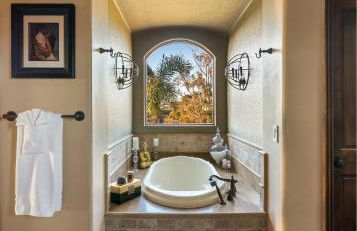 Timeless Spanish Villa with Panoramic Ocean Views - Foto 9