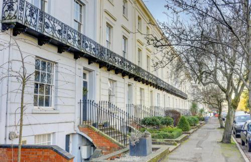 Regency Nest by Spa Town Property - Stylish 3 Bedroom Apartment on 2 Floors, Central Leamington Spa - Foto 32