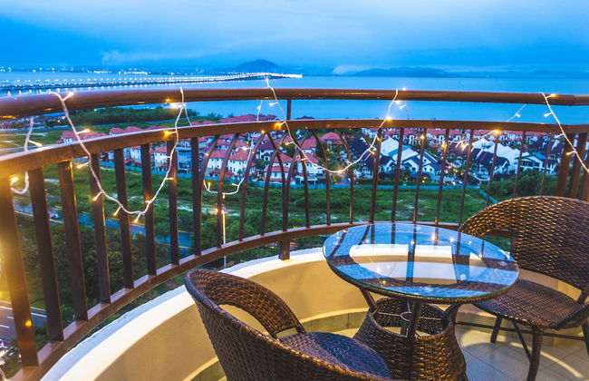 Panoramic 180 Cozy Suite by D Imperio Homestay - Photo 9