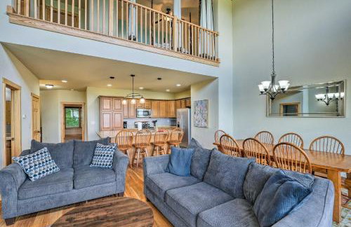 Getaway Chalet in Mars Hill with Hot Tub and Views! - Foto 5