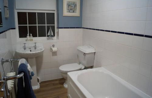 Corner Cottage - character, charm, great location. - Foto 62
