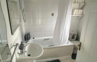 Beautiful Family-Friends 3 Bedroom Cosy Home Birmingham - Foto 9