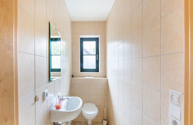 Forest Escape With Terrace - Photo 21