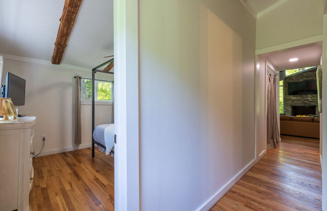 Lake View Hot Tub Modern A-frame - Foto 35