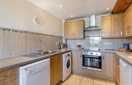 3 Bed in Burton Bradstock oc-s30572 - Photo 6