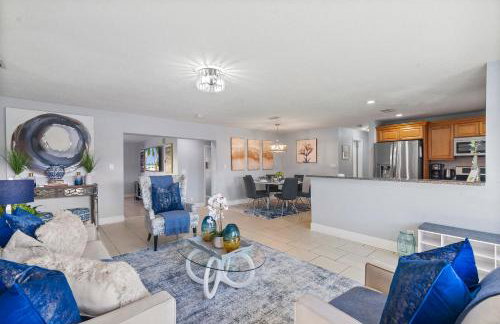 Modern 4BR Getaway Pet Friendly Outdoor Lounge - Foto 20