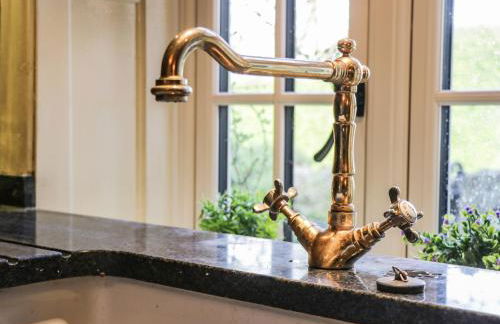 Bute Cottage - Photo 18