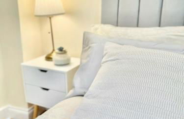 Cozy Waterloo Flat Sleeps 4 - 10 Mins to London Eye - Foto 14