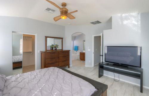 Private Mini Serene Oasis with Pool - Photo 26