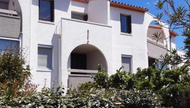 Appt 3 pièces climatisé avec terrasse - draps et serviettes non fournis - Foto 3