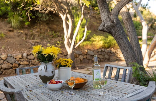 Bluff by Avantstay Gorgeous Malibu Getaway w/ Hot Tub & Spectacular Ocean Views - Photo 19