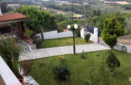 Σπίτι στο βουνό αλλά μια ανάσα από τη θάλασσα - Photo 8