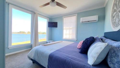 Marsh House, HOT TUB, Waterfront, KING bed, Close to Lejeune, - Foto 4
