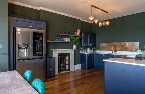 Luxury Penthouse Retreat with Epic Ocean Views & Log Burner - Foto 66