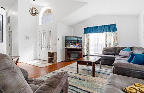 South Facing Private Pool with Lake View & Spa - Quiet Vacation Area - Family Friendly - Foto 4